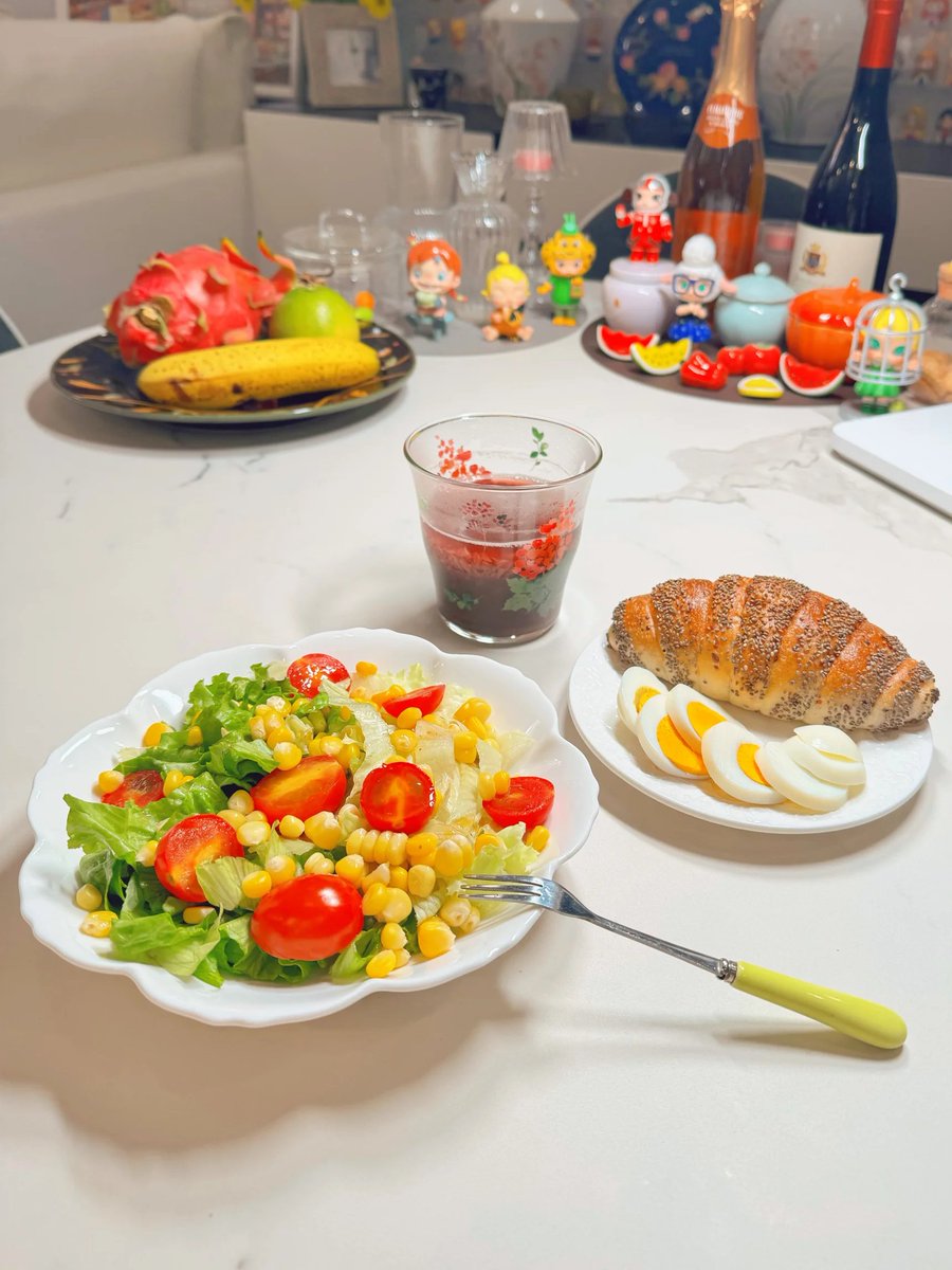 kavlng's tweet photo. 朝食は一日を新たなエネルギーで満たしてくれます。
 #朝食エネルギー #素晴らしいひととき https://t.co/qMaZ5grUUR