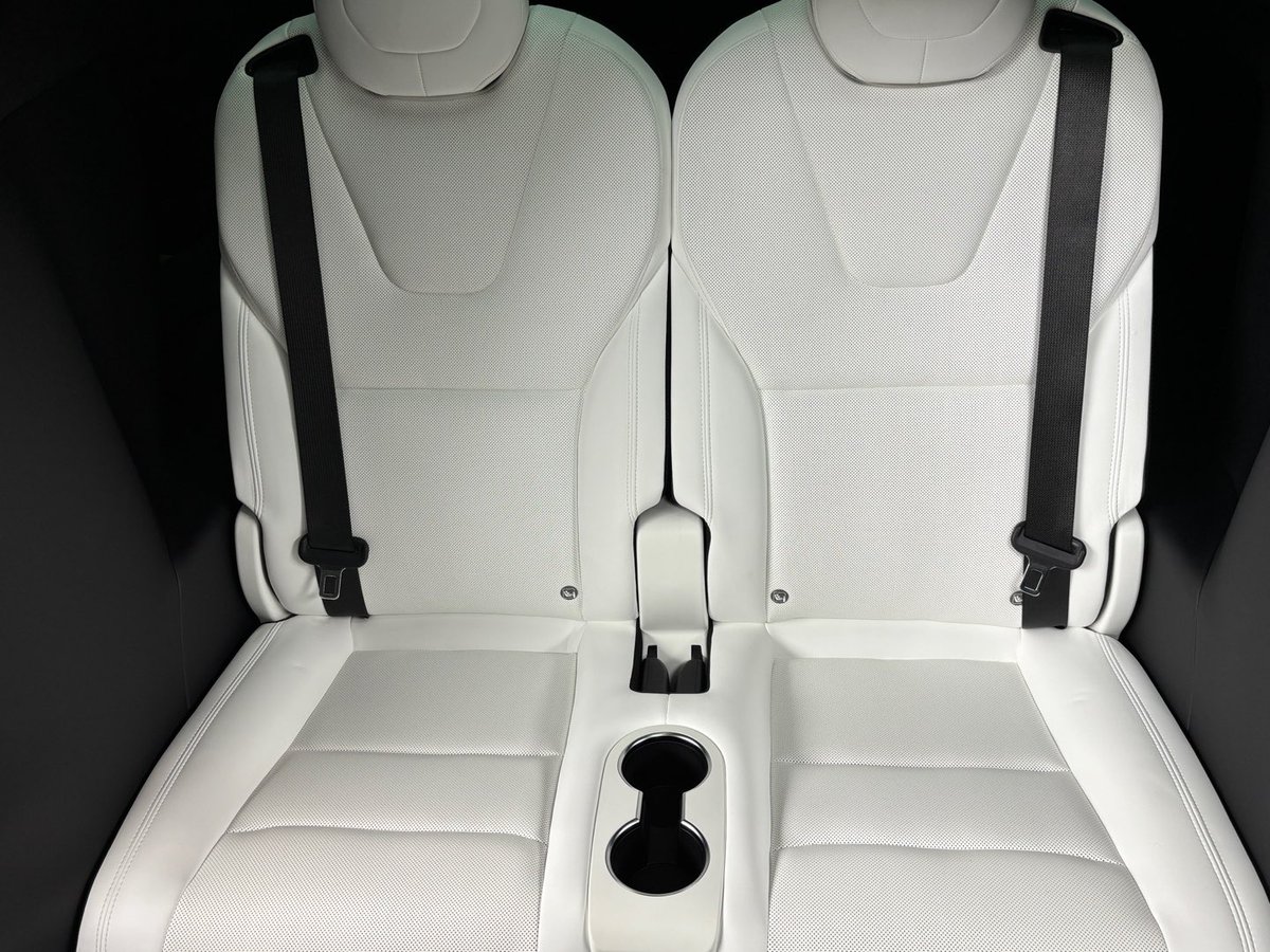 저스트라잌댄 tweet media