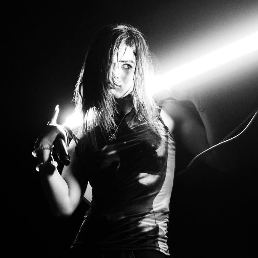 poppy ⭑ tweet media