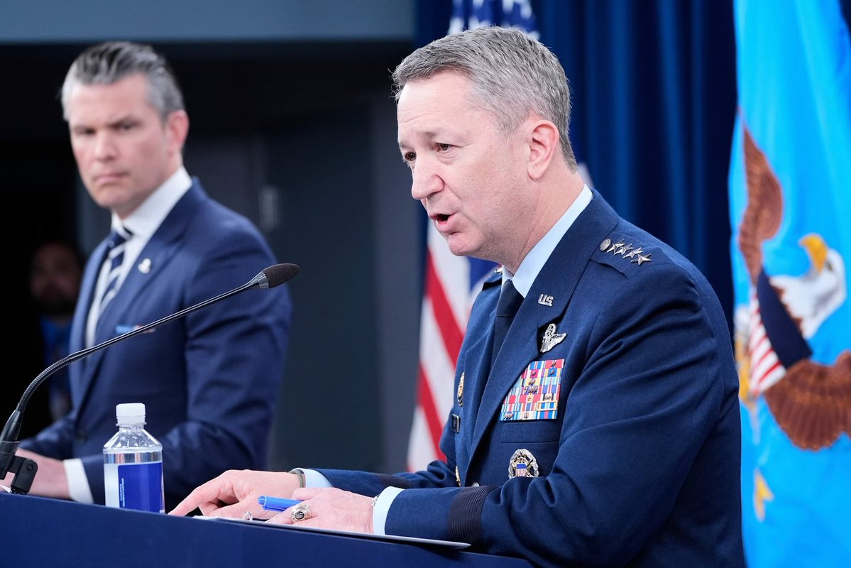 Republicans against Trump tweet media