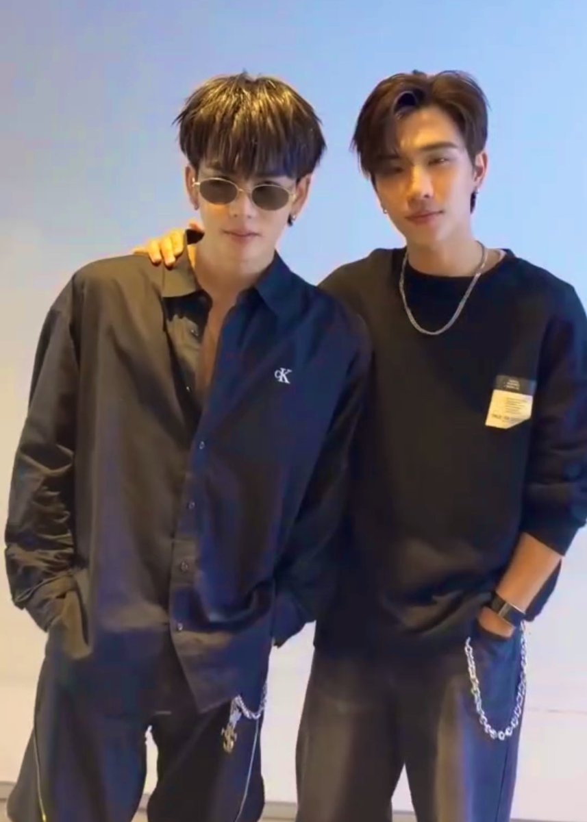 ไม่ไหวแต่ฝืน tweet media