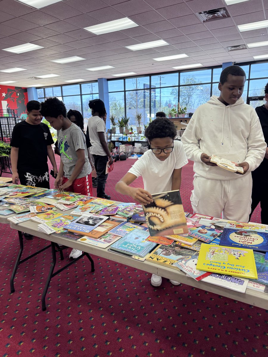 Young & Established tweet media