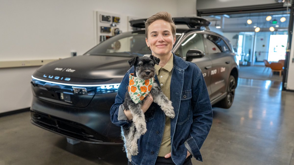 nuro's tweet image. “We’re building something that will fundamentally change how people experience transportation.” EV leads the team responsible for turning Nuro’s ambitious technical goals into real-world progress. Read our latest blog for their perspective on what makes Autonomy Operations at