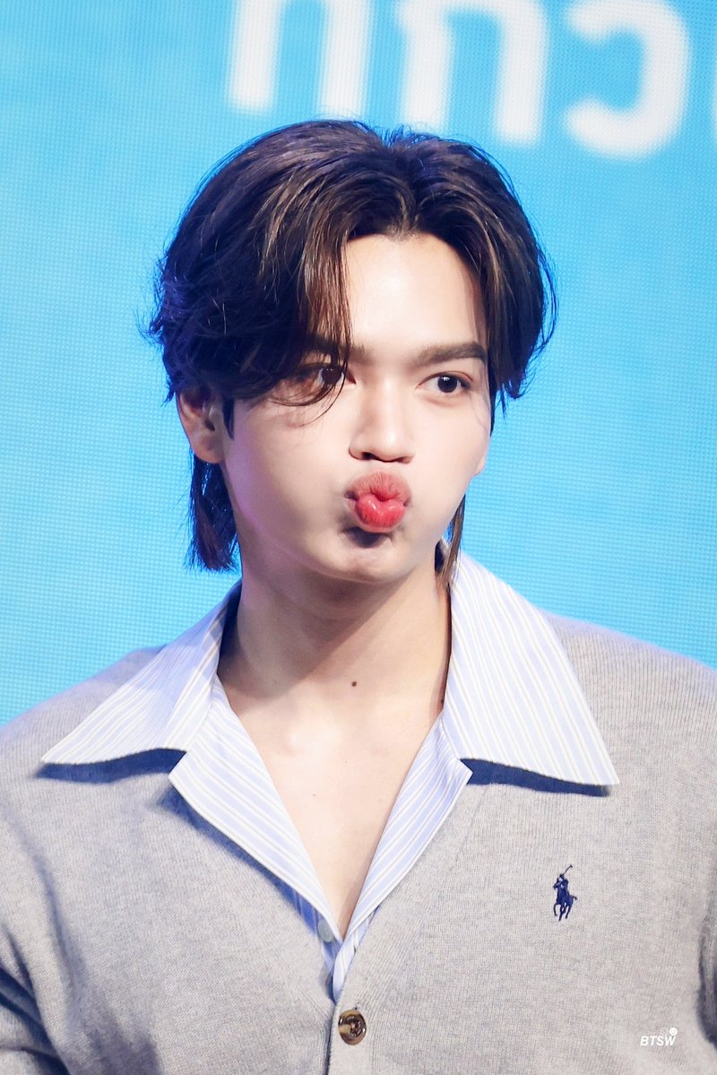 𝘽𝙏𝙎𝙒 tweet media