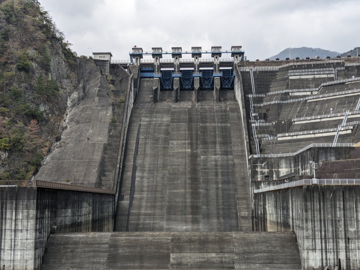 岸みきお tweet media