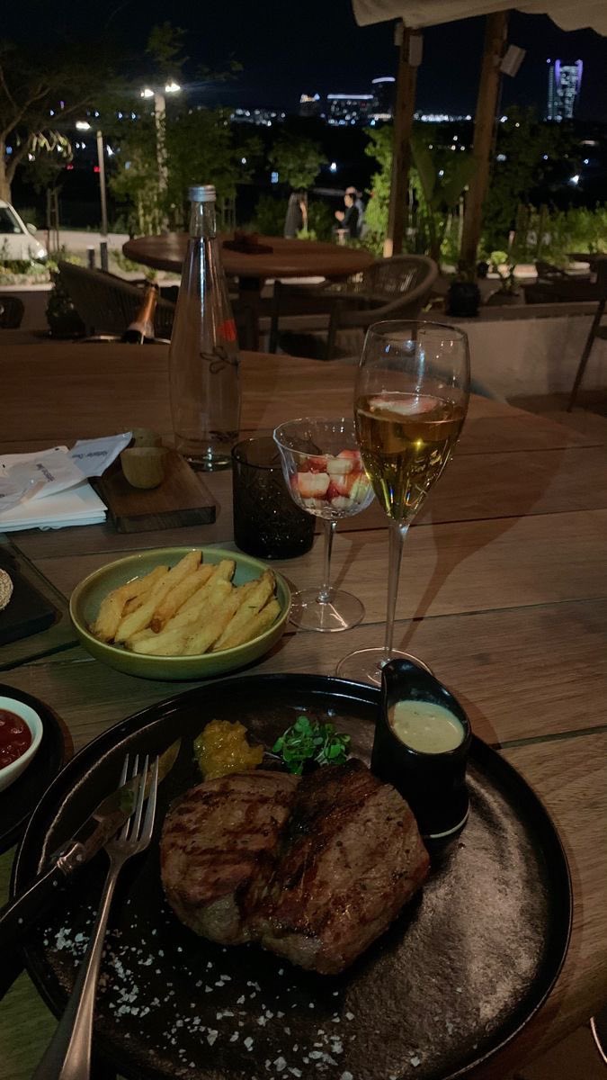 Abigail Winfield tweet media