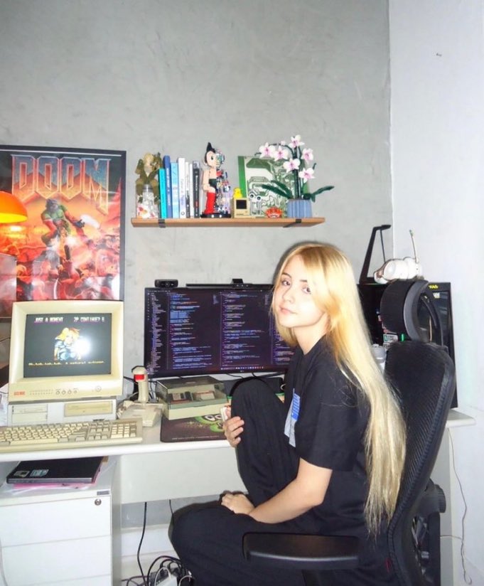 Old Internet tweet media