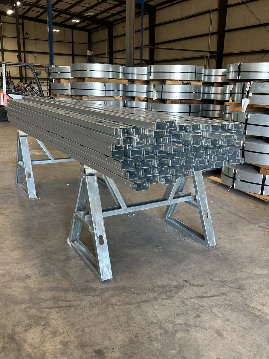 Austin - Steel Studs tweet media