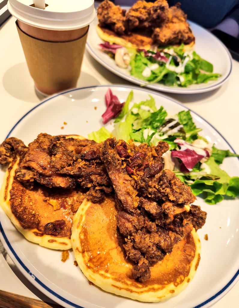 に＠こ tweet media