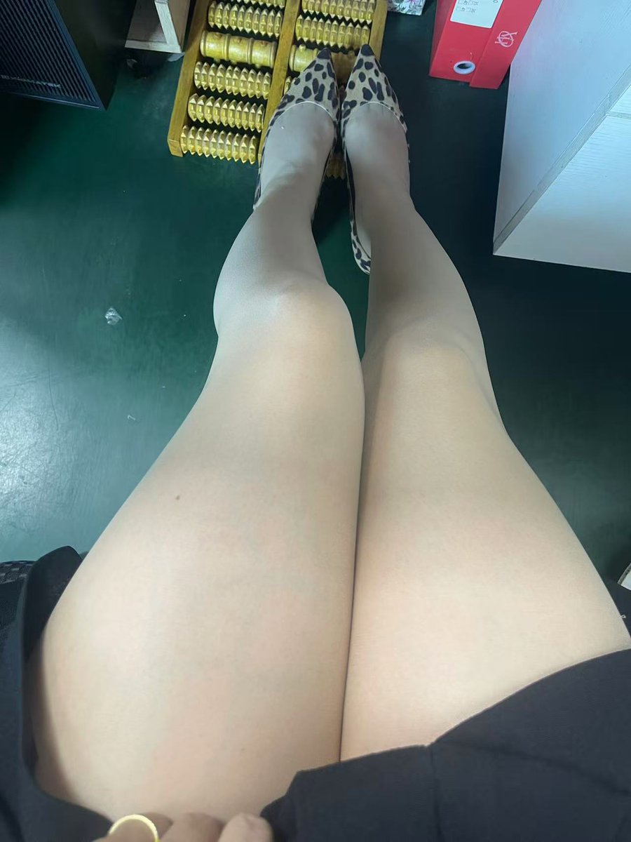 palyplayp's tweet photo. #丝袜 #肉丝 https://t.co/Ye5aXtyoAL