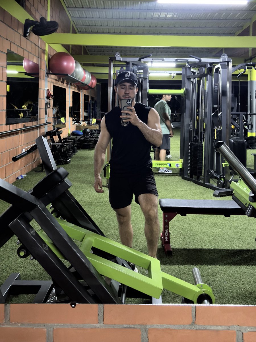 Sotello🦦 tweet media