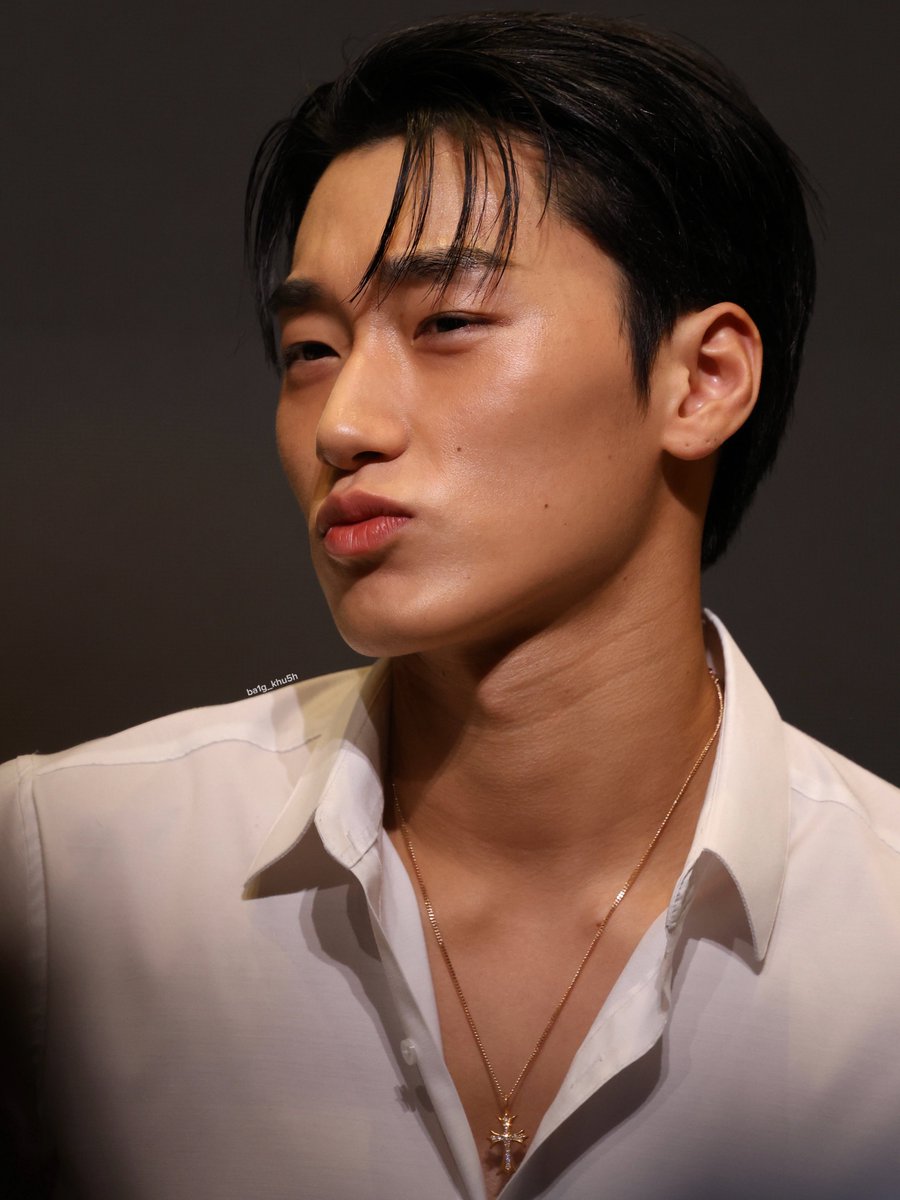 ba1g_khu5h's tweet image. 하… 비주얼 뭐야 ✨#CHOISAN #산