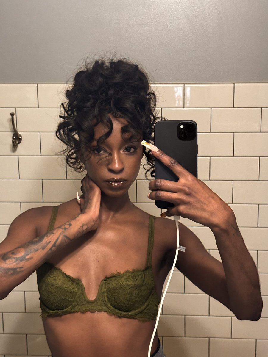 Agent Honeydew tweet media