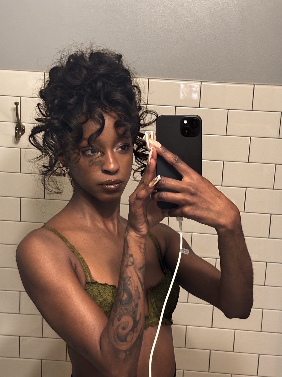 Agent Honeydew tweet media