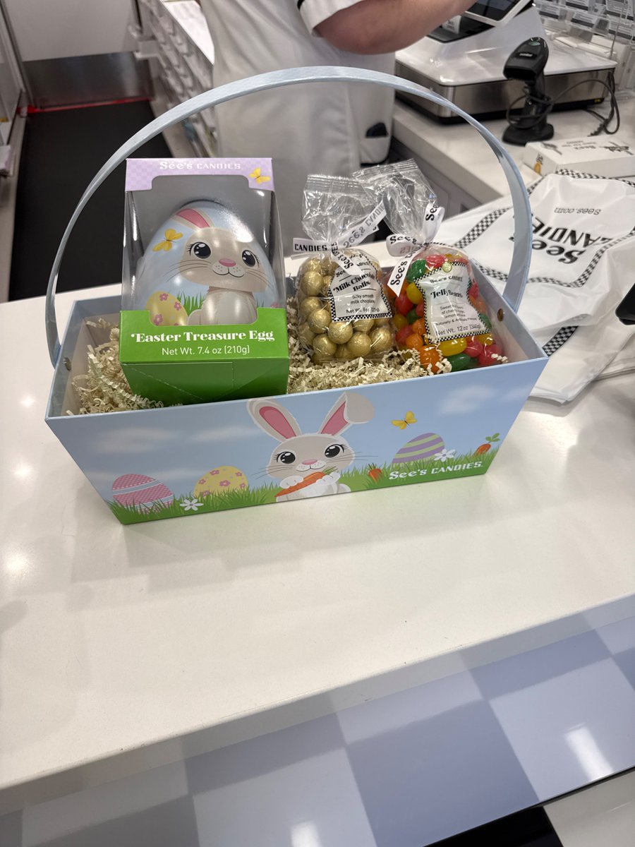 LewTempleActor's tweet image. She has risen as well
#Tulia @seescandies