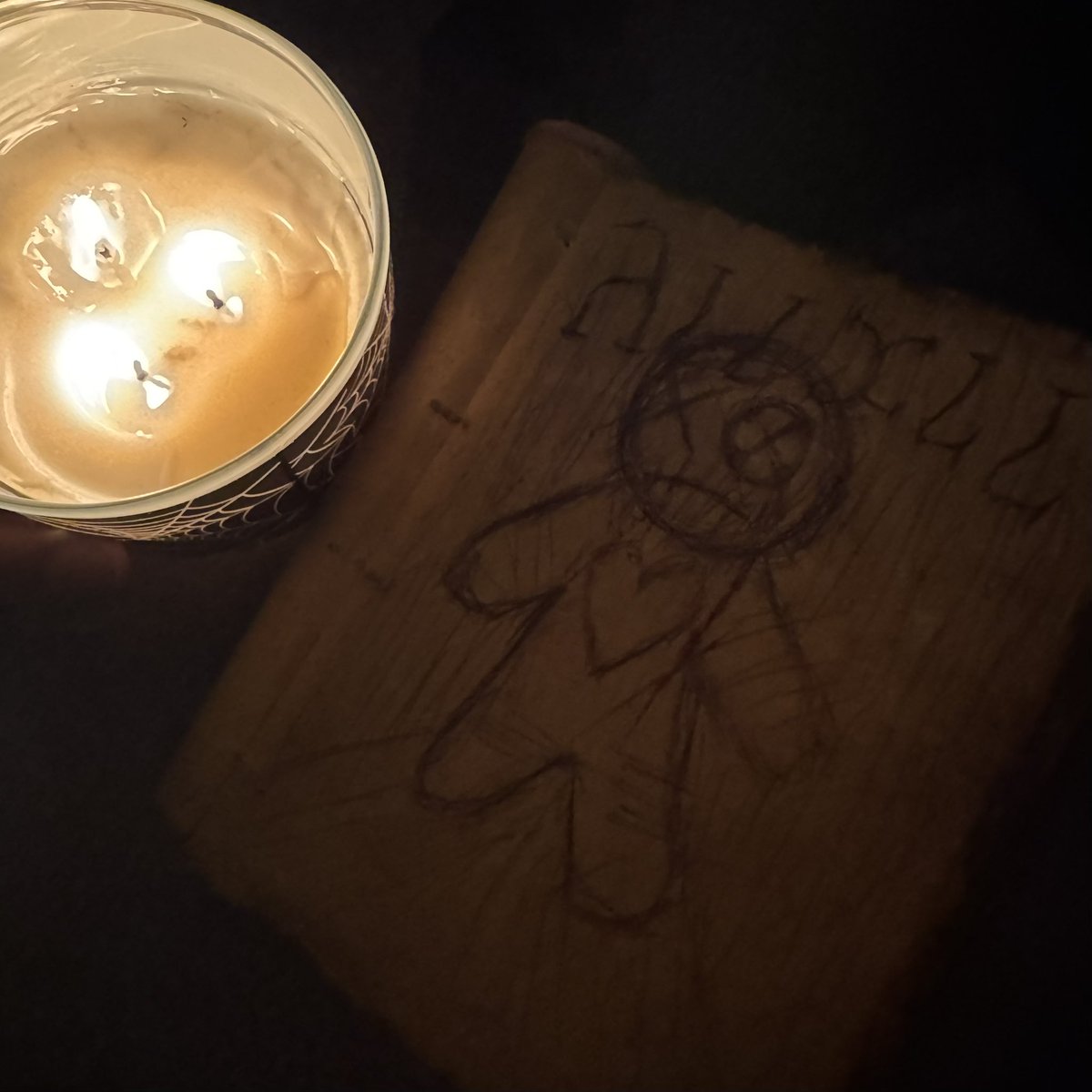 🚬。°(°¯᷄◠¯᷅°)°。🧸𖤐 tweet media