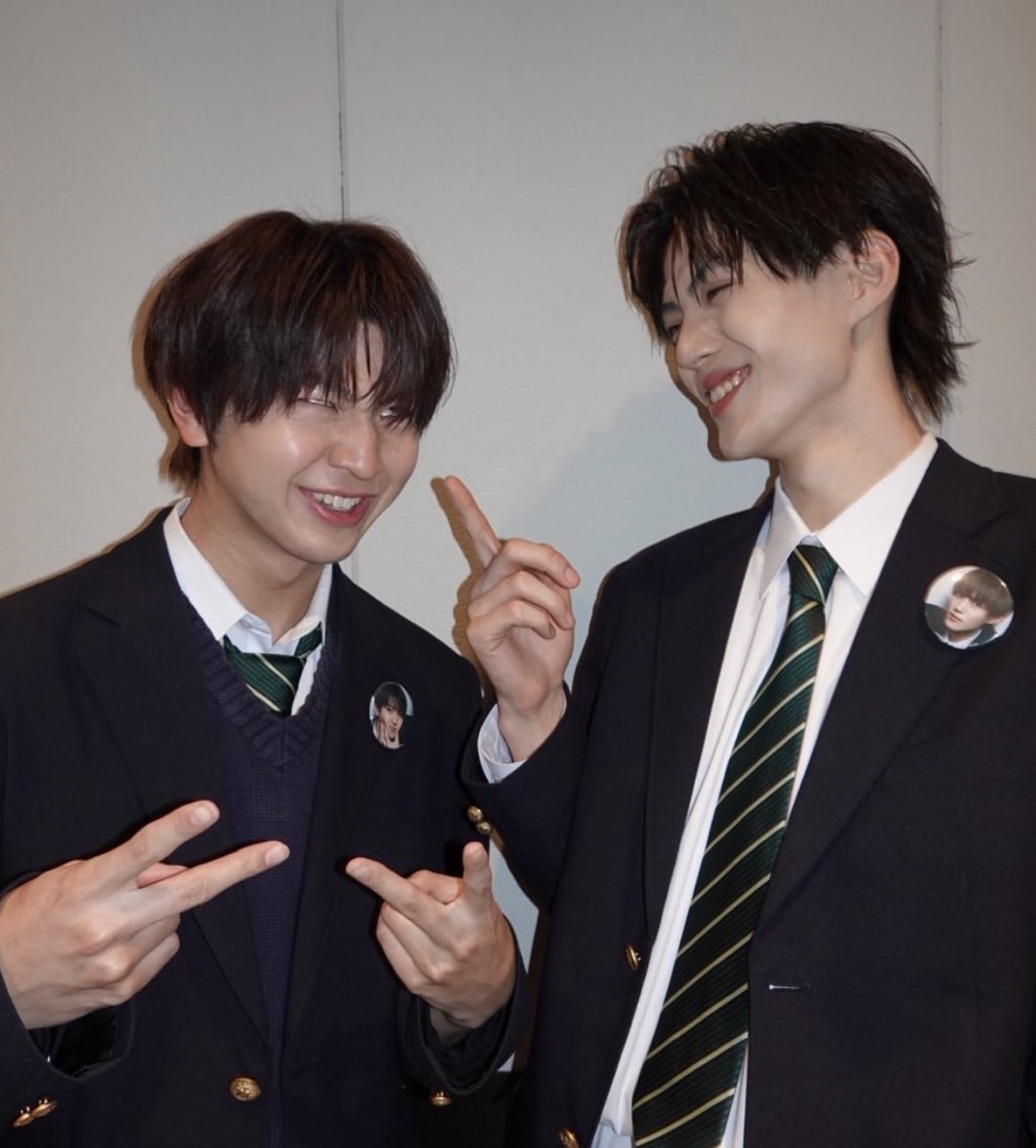 aska 𖦹 tweet media