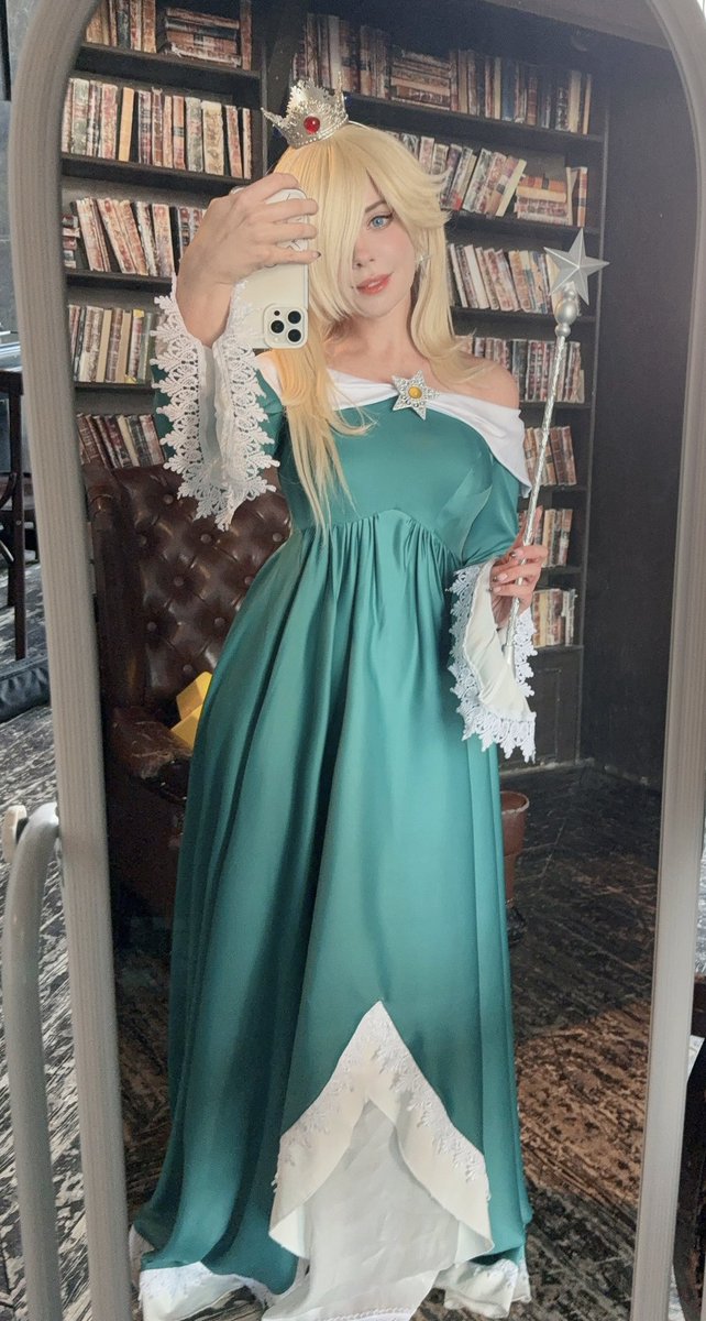Caterpillarcos_'s tweet photo. princess Rosalina ✨

#SuperMarioGalaxy https://t.co/Hp5051r21s