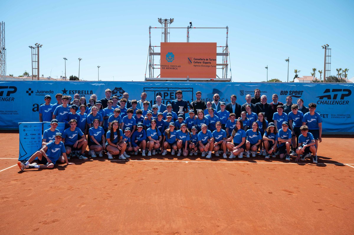 open_menorca's tweet photo. 🎾💙 BALL KIDS

Sempre hi són. A cada punt, a cada partit, cada dia.

Gràcies als nostres ball kids per la vostra energia, compromís i passió durant tota la setmana.
I un agraïment molt especial a Piti, per liderar i acompanyar aquest equip amb dedicació i estima.

---

Siempre están ahí. En cada punto, en cada partido, cada día.

Gracias a nuestros ball kids por vuestra energía, compromiso y pasión durante toda la semana.
Y un agradecimiento muy especial a Piti, por liderar y acompañar a este equipo con dedicación y cariño.

--- 
They are always there. Every point, every match, every day.

Thank you to our ball kids for your energy, commitment and passion throughout the week.
And a very special thank you to Piti, for leading and guiding this team with dedication and care.

#OpenMenorca #ATPChallenger #BallKids