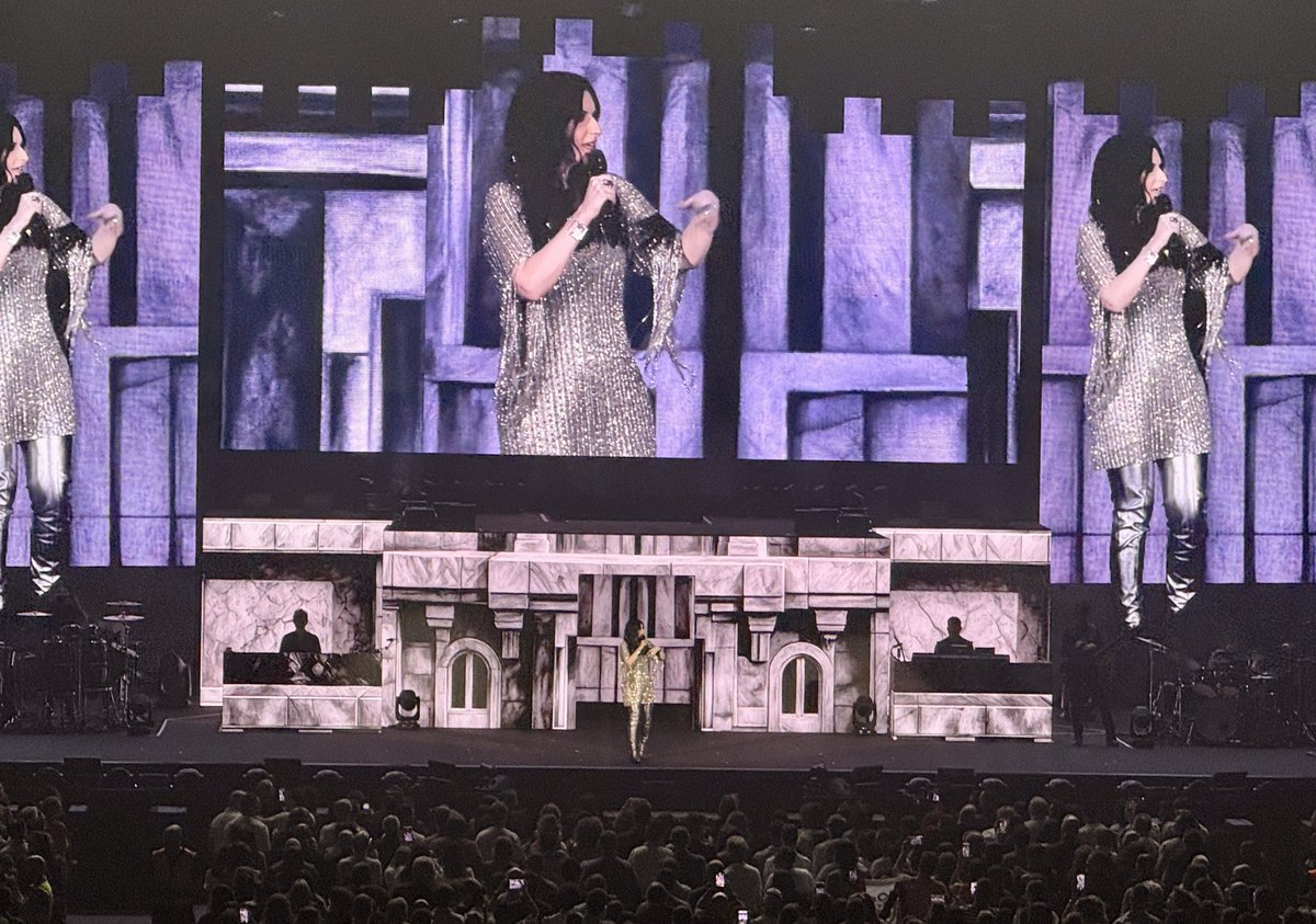 Albert Comeche 🐝🍯 tweet media