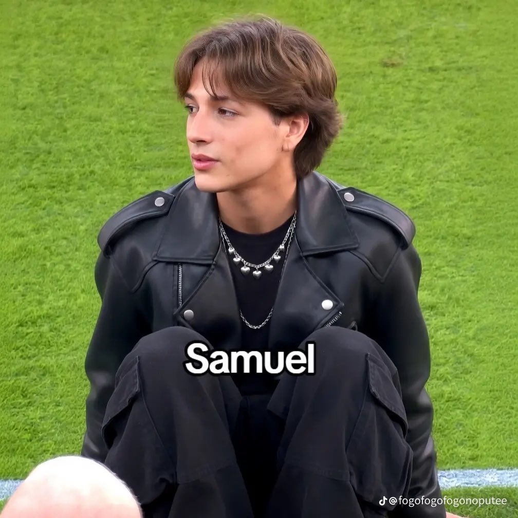 EXPOSITA. tweet media