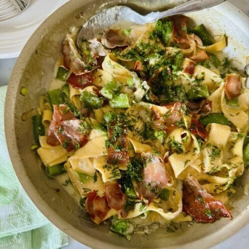 genabellrecipes's tweet image. A week at a time - meal ideas are loaded with spring flavors. Simple ingredients and easy to prepare. 

genabell.com/meal-plan/a-we…

#mealideas #springrecipes #easyrecipes #genabell