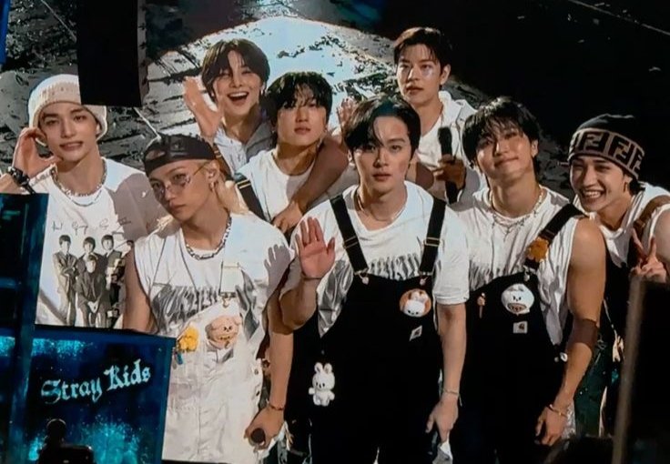 𝑳𝒊𝒙𝒊 tweet media