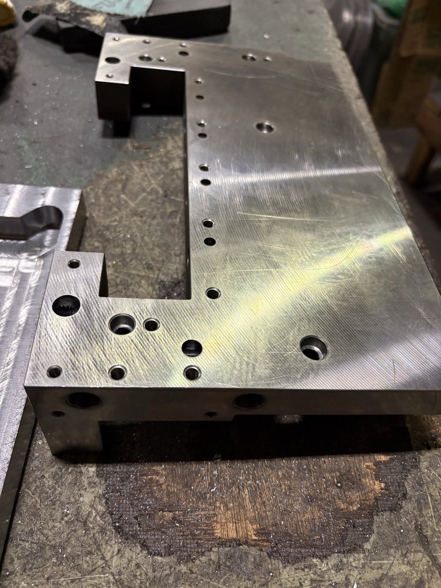 株式会社Vtec ブイテック tweet media