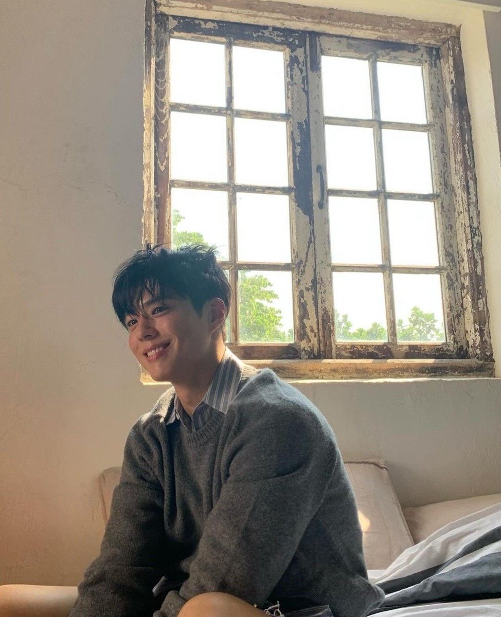 ໒ 𝒈αru HENSLEY! tweet media