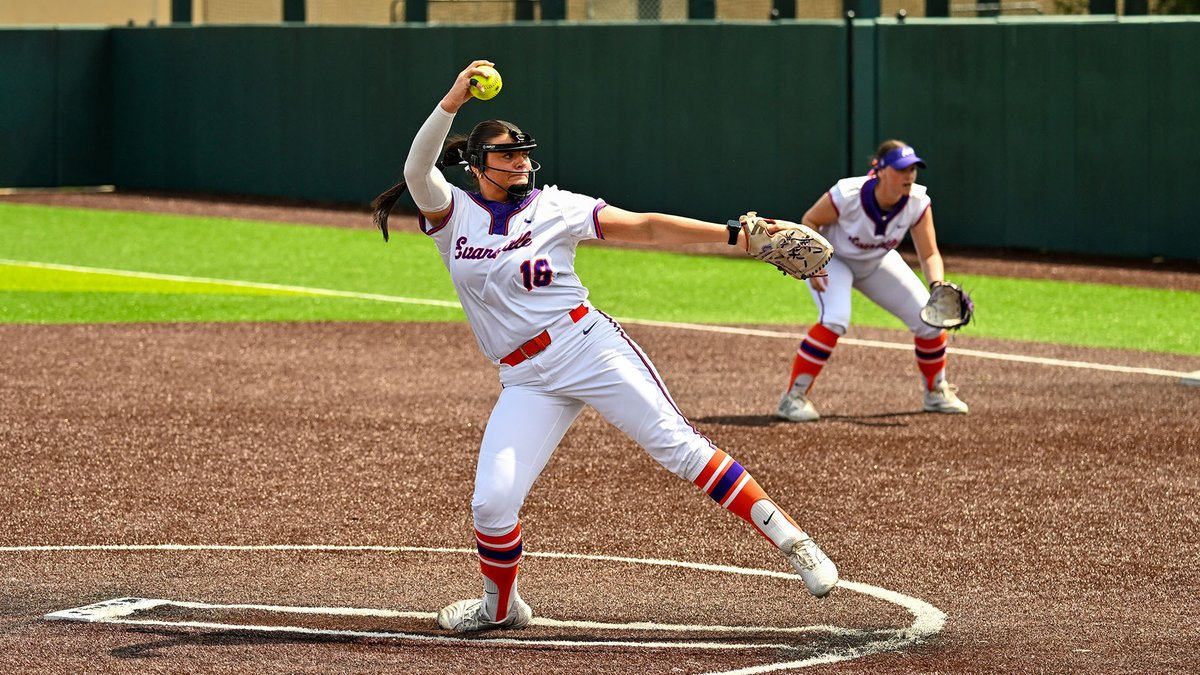 UEAthletics_SB's tweet photo. In a Tuesday MVC doubleheader, the Purple Aces travel to Carbondale, Ill. to face Southern Illinois. Game one is set for a 3 p.m. first pitch.

📰 https://t.co/6tI3ML9HXy
🥎 #ForTheAces https://t.co/2hlv6eK3hV