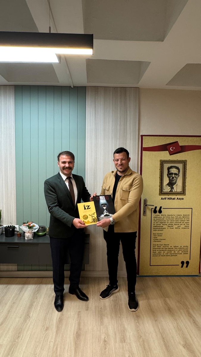 MTTB Bayburt İl Teşkilatı olarak, Kütüphane Haftası münasebetiyle 
Bayburt İl Halk Kütüphanesi’ni ve Bayburt Üniversitesi Kütüphanesi’ni
ziyaret ettik.

Gerçekleştirdiğimiz ziyaret kapsamında, Bayburt İl Halk Kütüphanesi Müdürü Sayın  Cafer Dursun ve  Bayburt Üniversitesi
