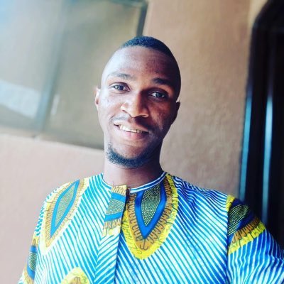 Savage reply tweet media