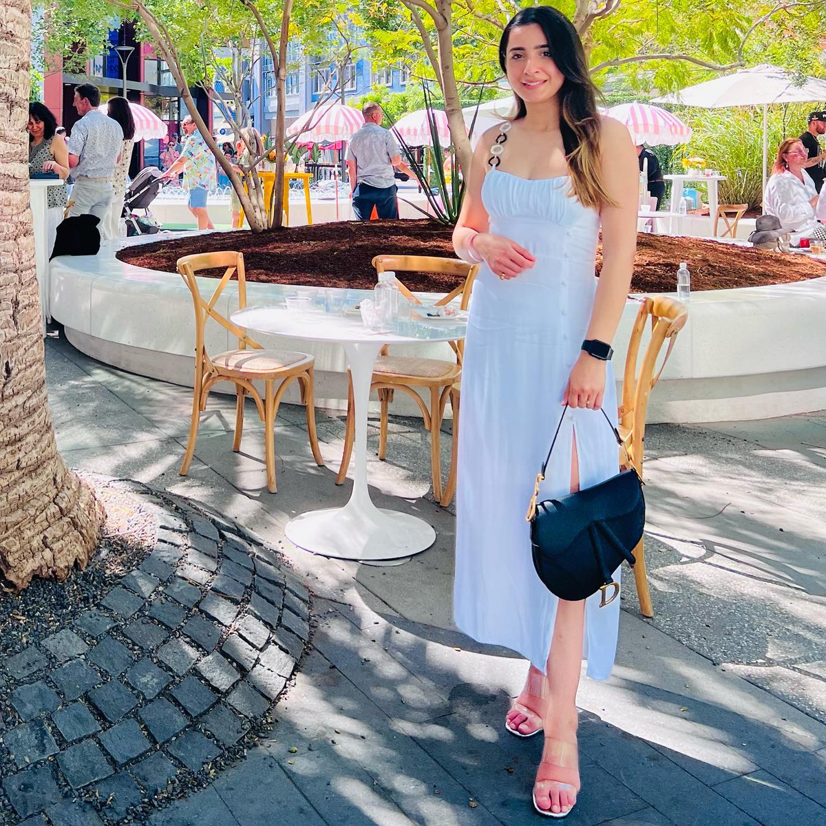 Shamanasee1212's tweet photo. After office a fresh hot coffee and Beautiful view refresh your mind 😍🥰😇#feelingstunning #Lovelyweather #outingwithfriends https://t.co/9VTLHVYhIh