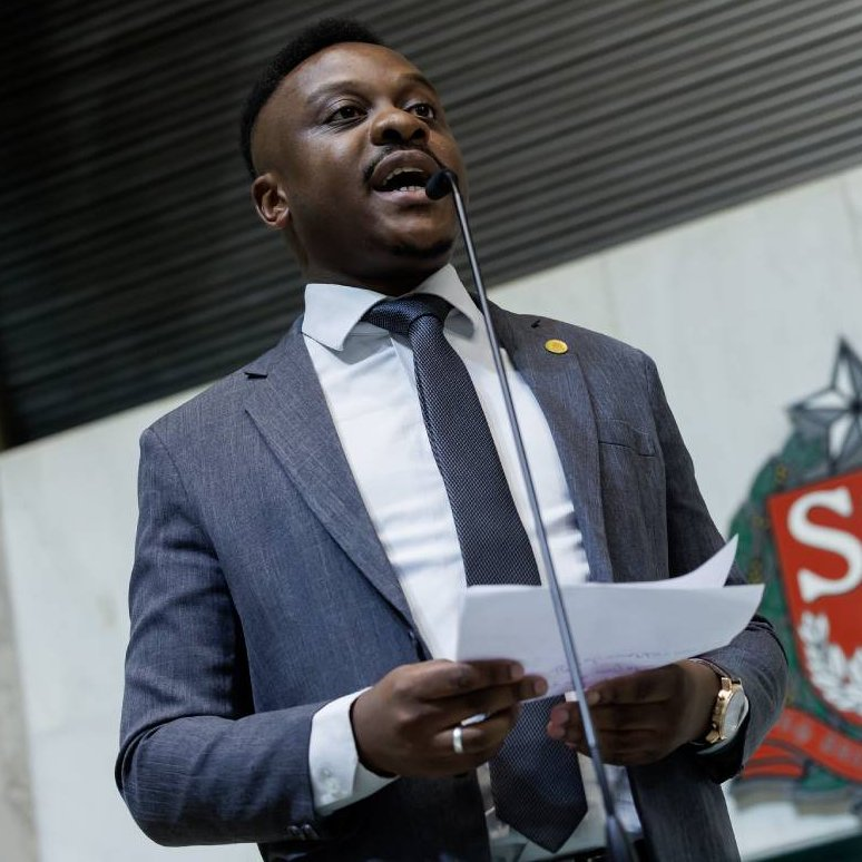 République tweet media