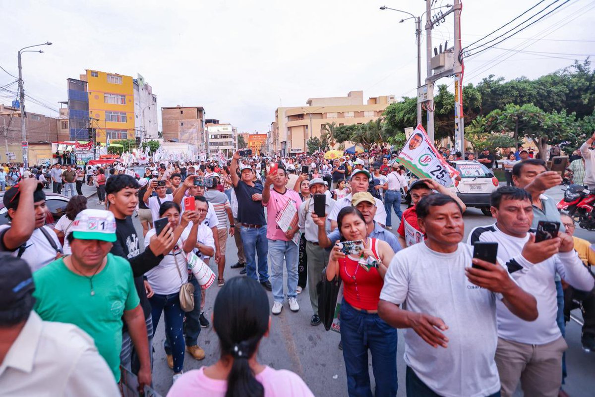 Roberto Sánchez Palomino tweet media