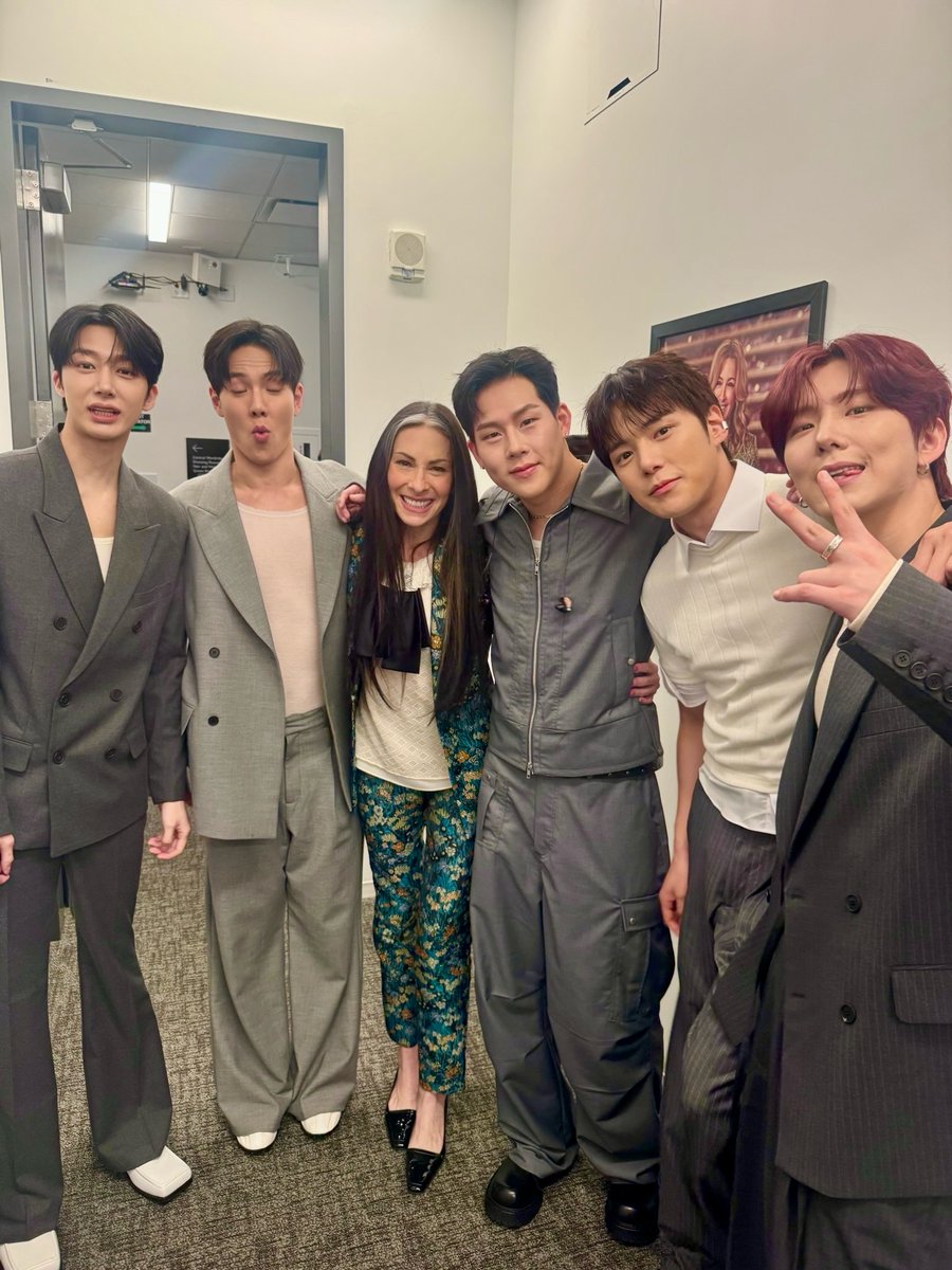 H_ONE_A's tweet image. 260407 Stacy London IG
#Unfold #언폴드 #heal
#몬스타엑스 #MONSTAX #MONSTA_X