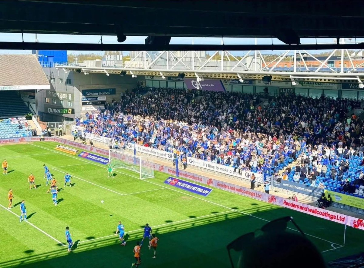 ValleysBlues's tweet photo. 1812 Cardiff fans at Peterborough today! #PETCAR #SkyBetLeagueOne https://t.co/PnKqH1N3Dj