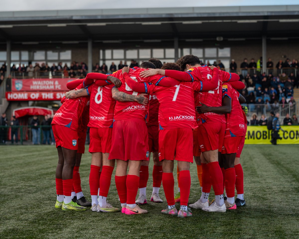 SouthernLeague1's tweet image. 🔴THE ROUND UP | Dramatic Easter Monday in the sunshine

🌞 @waltonhershamfc take title
🌞 @HarbTownFC big winners
🌞 @FromeTownFC crowned Champions
🌞 @LeightonTownFC march on

✍️ southern-football-league.co.uk/News/137899/TH…

Powered by @DynoUK

📸Walton &amp;amp; Hersham FC | #SouthernLeague
