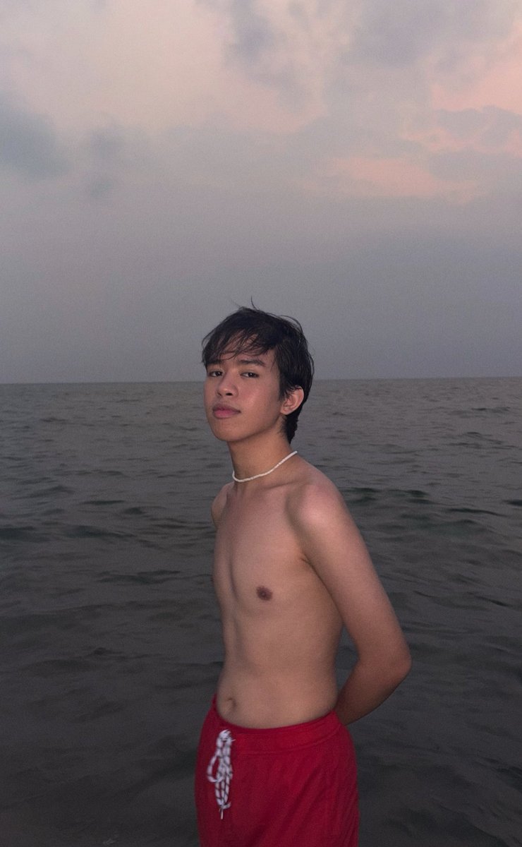 itslans's tweet photo. so fat https://t.co/9kSNGU0fuD
