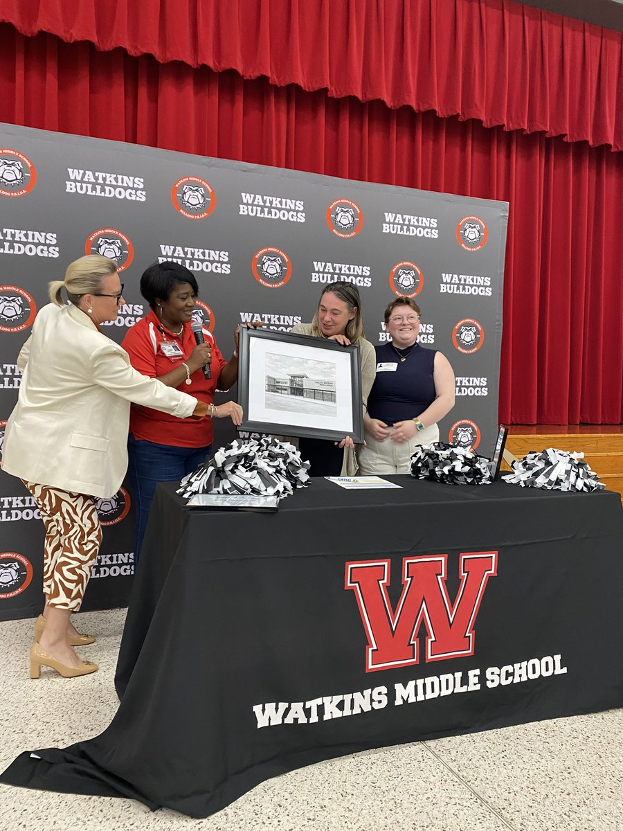 Watkins_CFISD's tweet photo. Today’s a great day to be a Bulldog because Watkins has been adopted by Harris County Precinct 4! We are super excited about our partnership and all the great things to come! ❤️🖤 #gobulldogs #pathwaytoamazing #onfire #onpurpose @cyfairisd https://t.co/ulJZYY3sPx