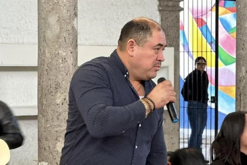 gandallaspoder_'s tweet photo. 🚔⚠️ Detienen a exalcalde de Teuchitlán por presuntos vínculos criminales ⚠️🚔
El exalcalde de Teuchitlán, José Ascensión Murguía Santiago, fue detenido en mayo de 2025 por su presunta vinculación con actividades delictivas 🛑. https://t.co/41d4C54HLI