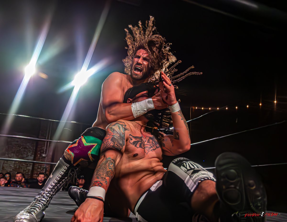 vmpix1's tweet photo. Starstruck highlights (@ChanThomasPro/@alternative_ag/@SidneyBakabella) against @MSPistheVIBE from @LWMaine #BissellBrosBash26.

More at:
https://t.co/utXrcSQorb https://t.co/Fx7nWyV0Hj