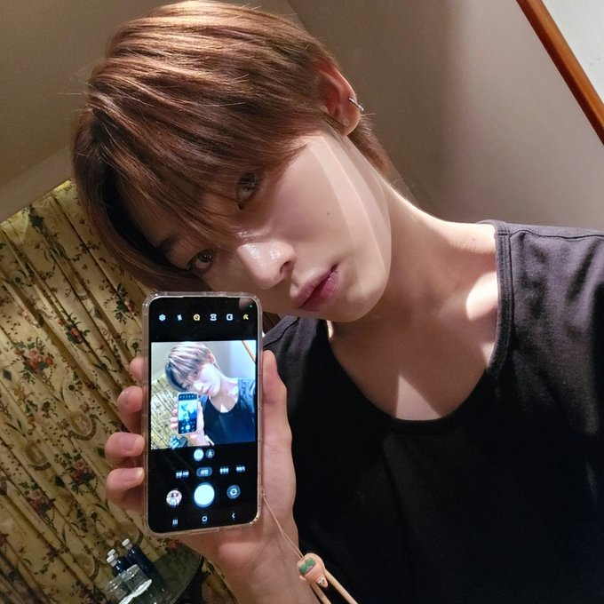 𝐛itǝ̤ thᥱ ♱ 𝒁ǝ͞phy𝖗 tweet media