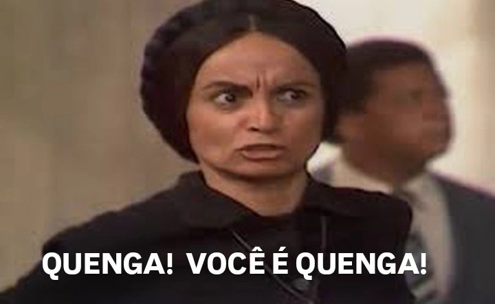 evdaraujo_'s tweet photo. Perpétua analisando a Carminha;

#AvenidaBrasil https://t.co/XkLynXNKRm