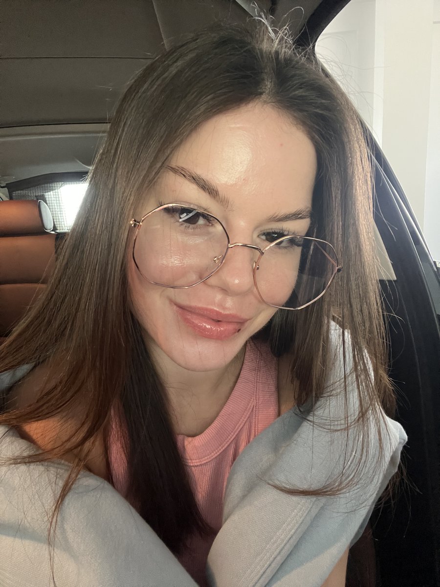 Perri 💙 OF creator tweet media