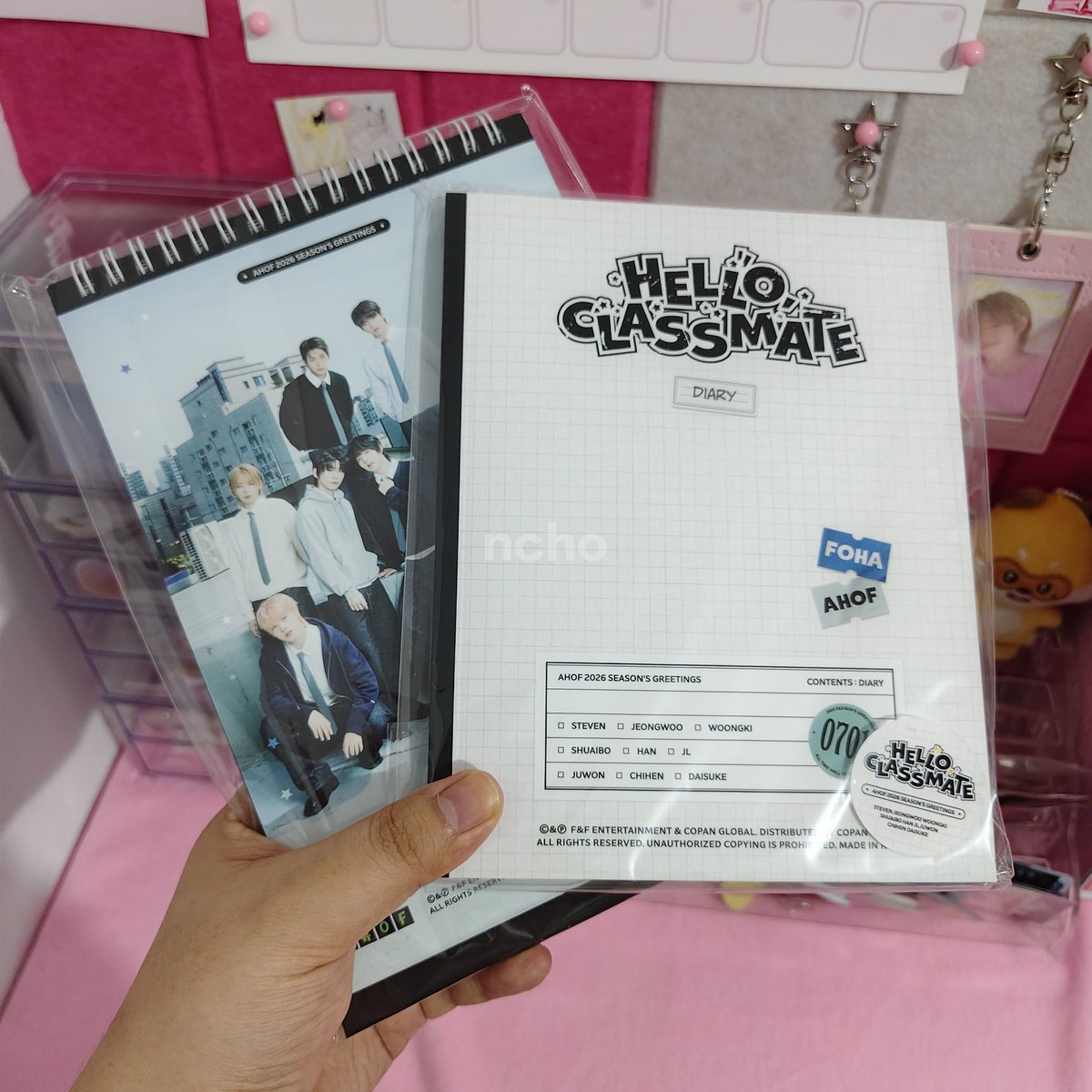 ✧⁠◝⁠(⁠⁰⁠▿⁠⁰⁠)⁠◜⁠✧ quick GIVEAWAY —

AHOF 2026 SG diary/journal &amp; calendar + choose any one pc from my for sale binder

☆ rt &amp; like
☆ following me is optional
☆ ends in 24 hours / 1 winner