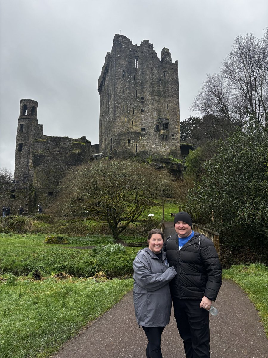 Dawgsfan0311's tweet image. #Galway #cliffsofmoher #blarneycastle