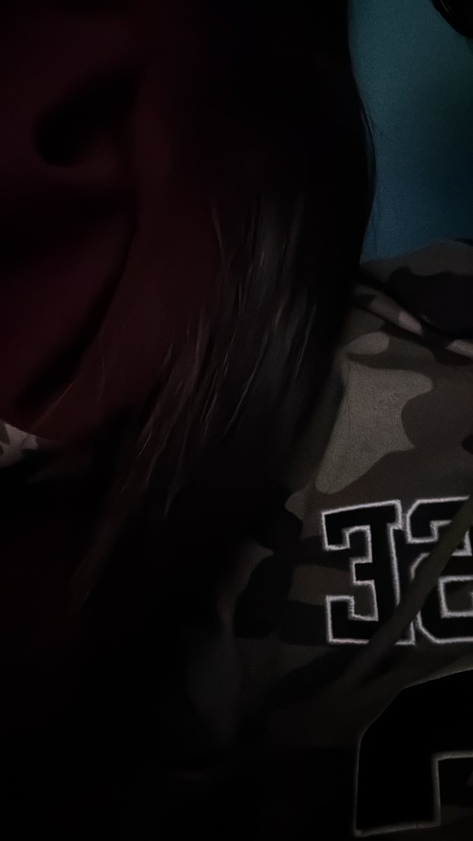 なおざうるす tweet media