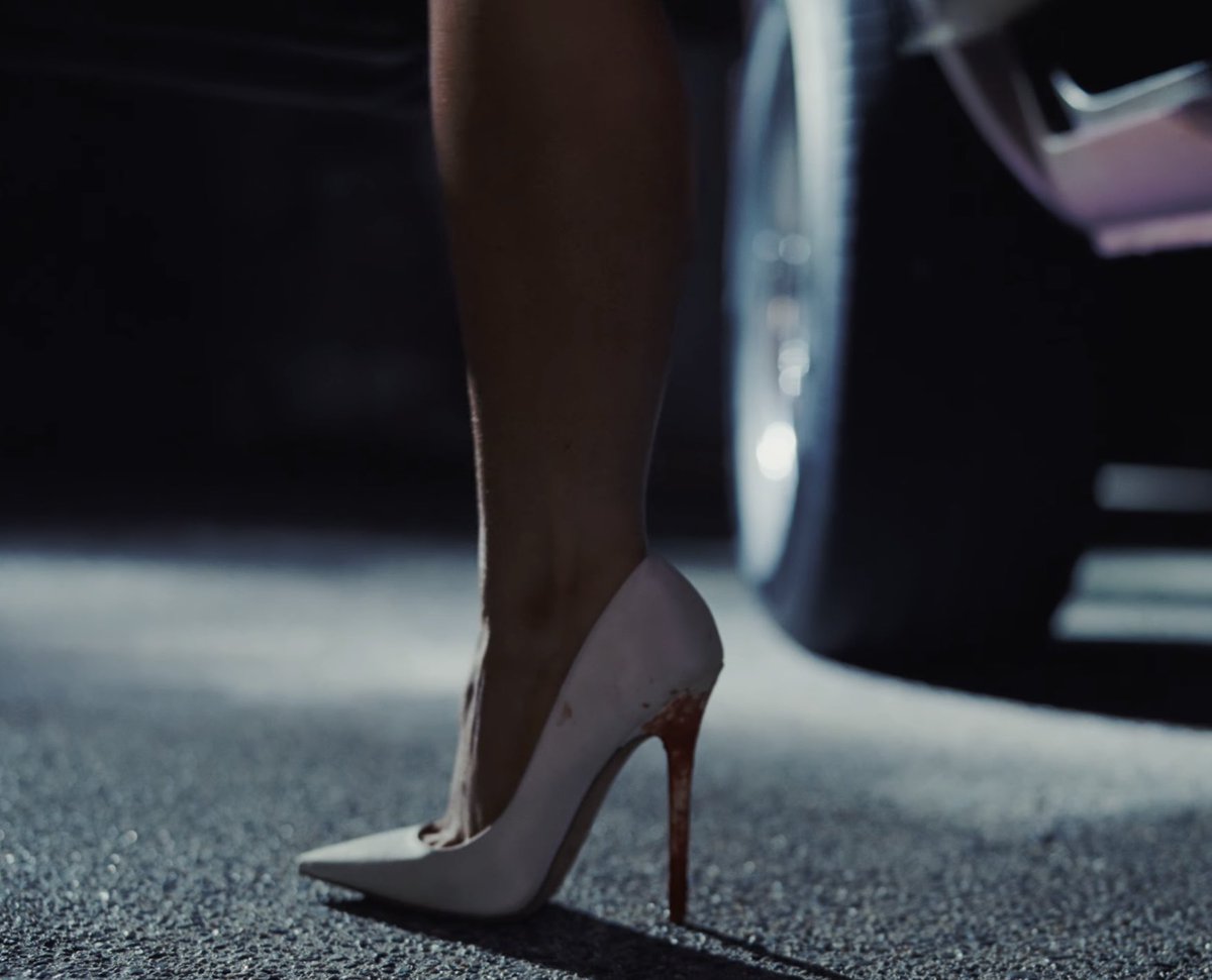 Need the three of them looking down at me as Sabrina makes me lick clean her bloody heel 😖😵‍💫