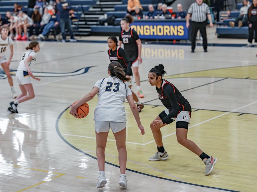 lexipuleo23's tweet photo. SOPHOMORE SEASON SCHOOL HIGHLIGHTS🎥
Link: https://t.co/dFN7lm5DGY…
2028 5’8 shooting guard 
3.6 GPA
2nd team all league
All conference academic  

Proud of what this team accomplished this year- the work and the bond we have.
@Mikehebb42 @JrAllStarBB @delcogoats @goUbball https://t.co/thK3C8qfbN